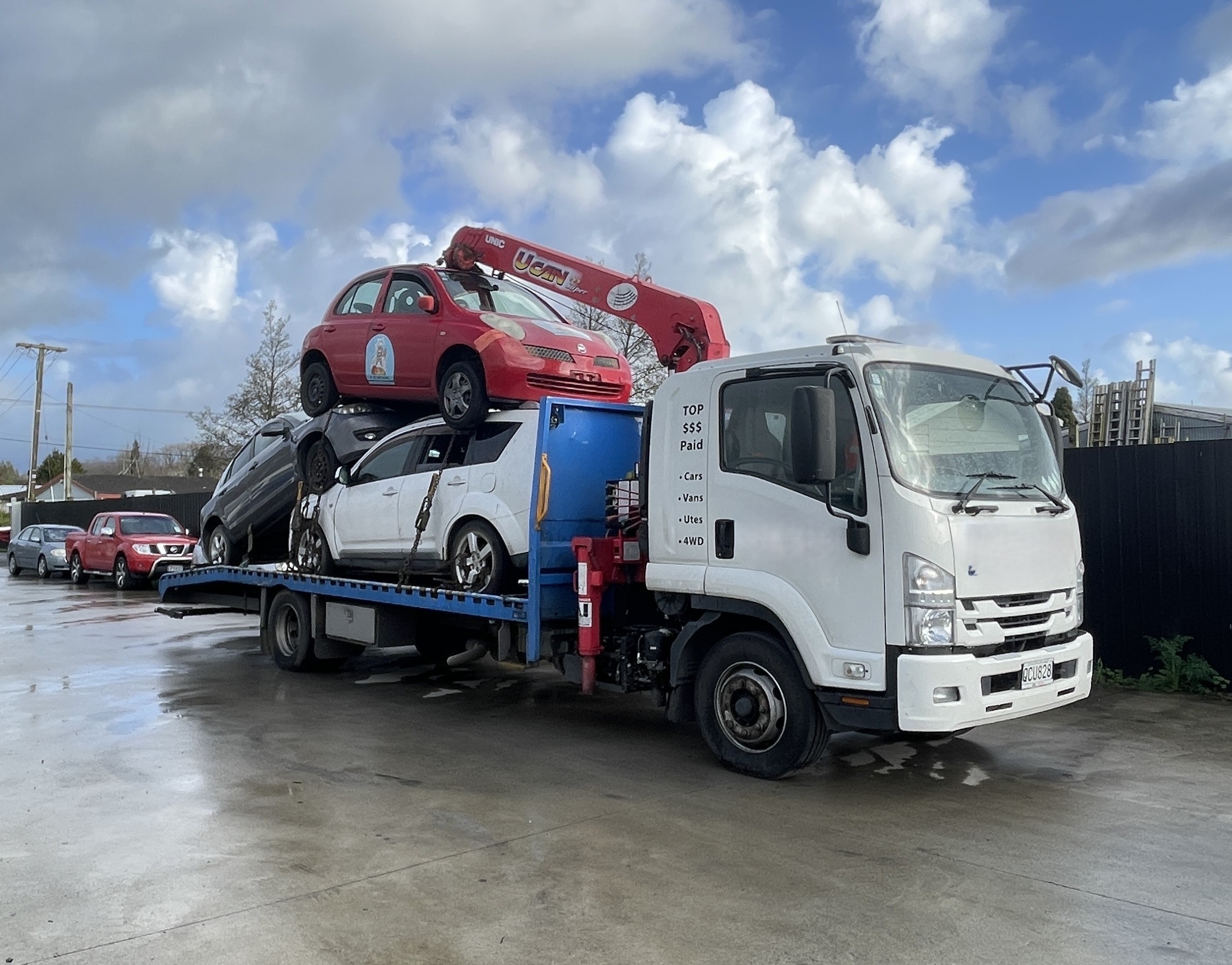 car removal truck